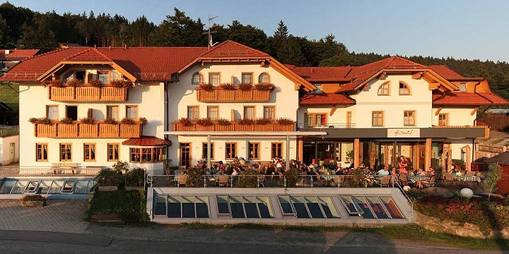 uralaub-in-niederbayern-hotel-huettenhof-sommer02